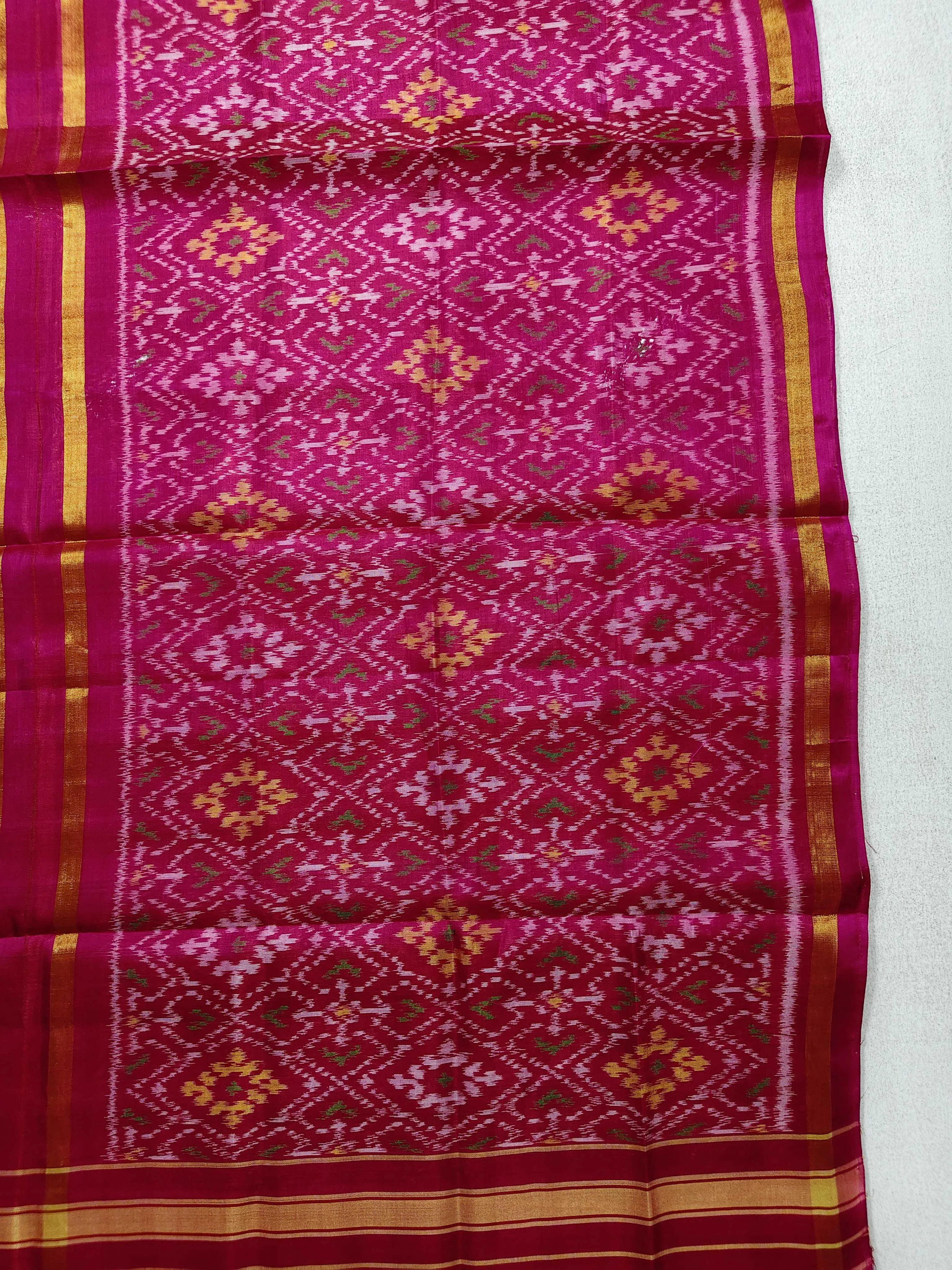 Gajari Chandabhat Single Ikat Silk Stole