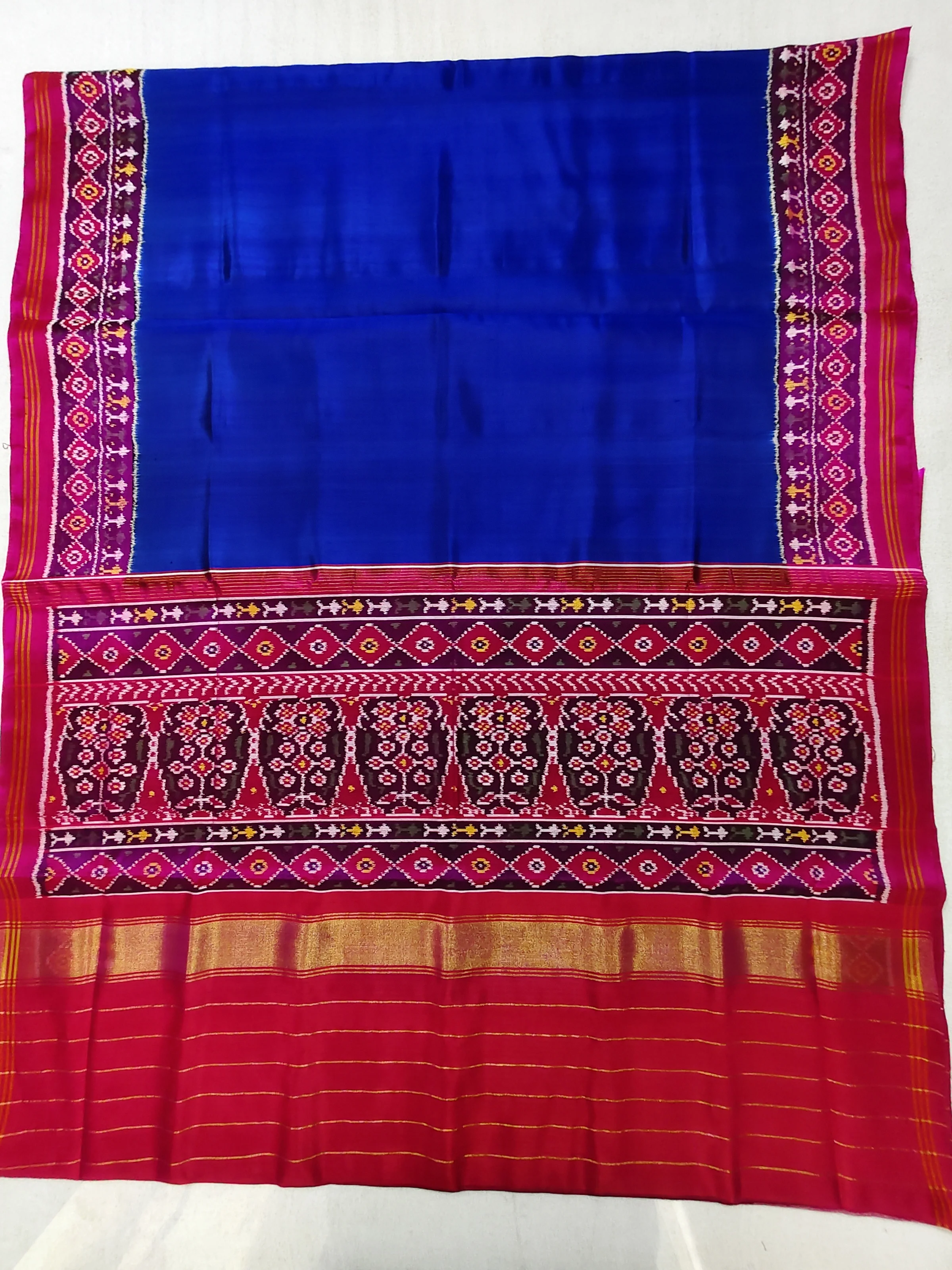 Pink Selari Border Blue Gala Single Ikat Patola Saree with Designer Blouse Piece (8 Ply Silk)