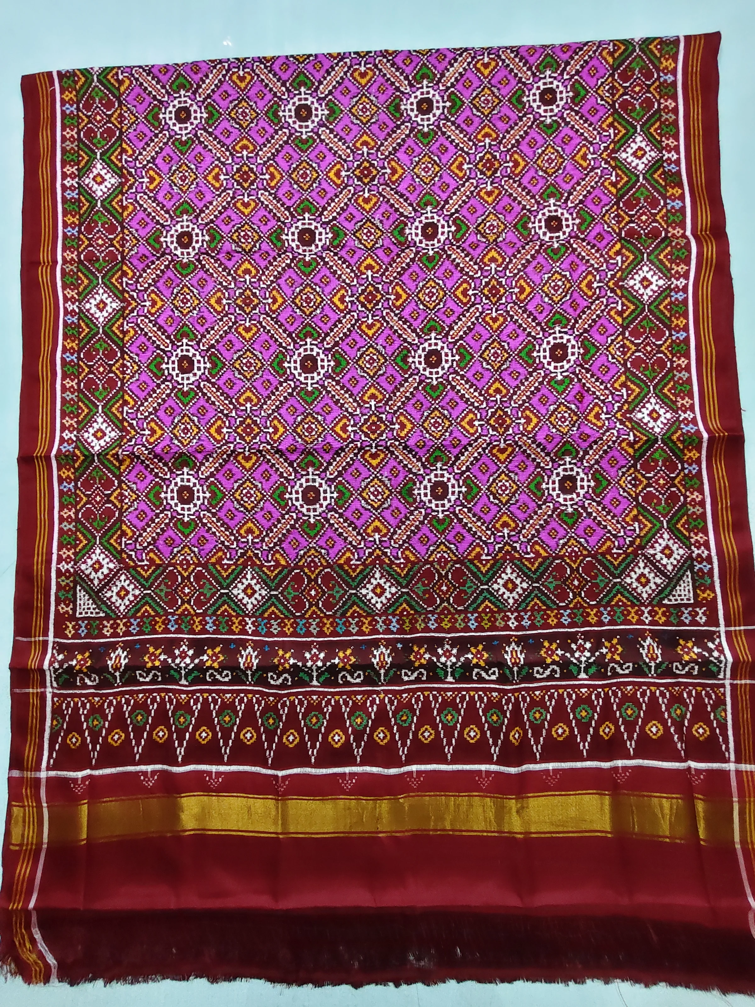 Red Selari Border Pink Manekchowk Motifs Double Ikat Patola Saree