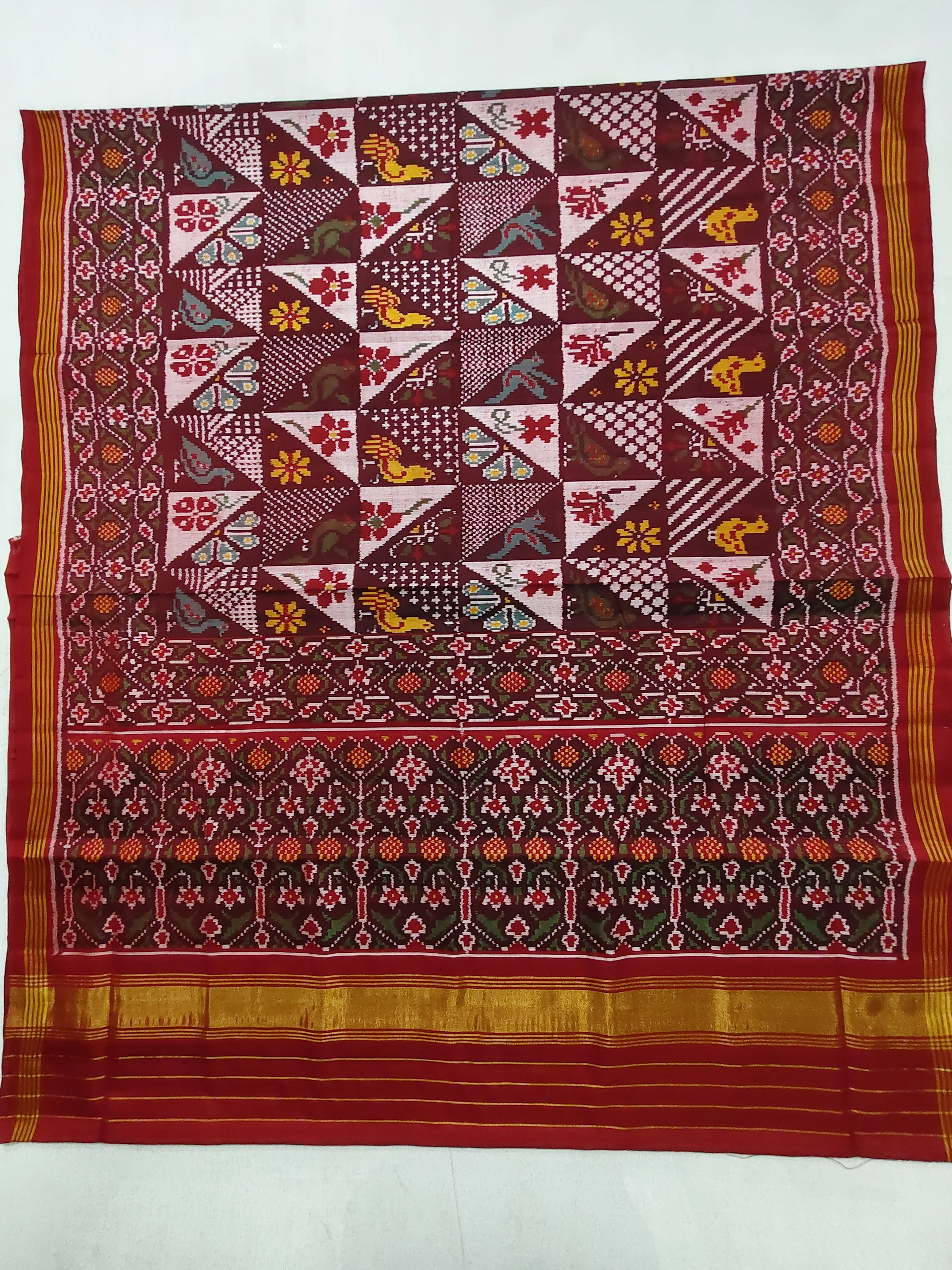 Red Ghughra Border Fancy Animal Motifs Single Ikat Patola Saree