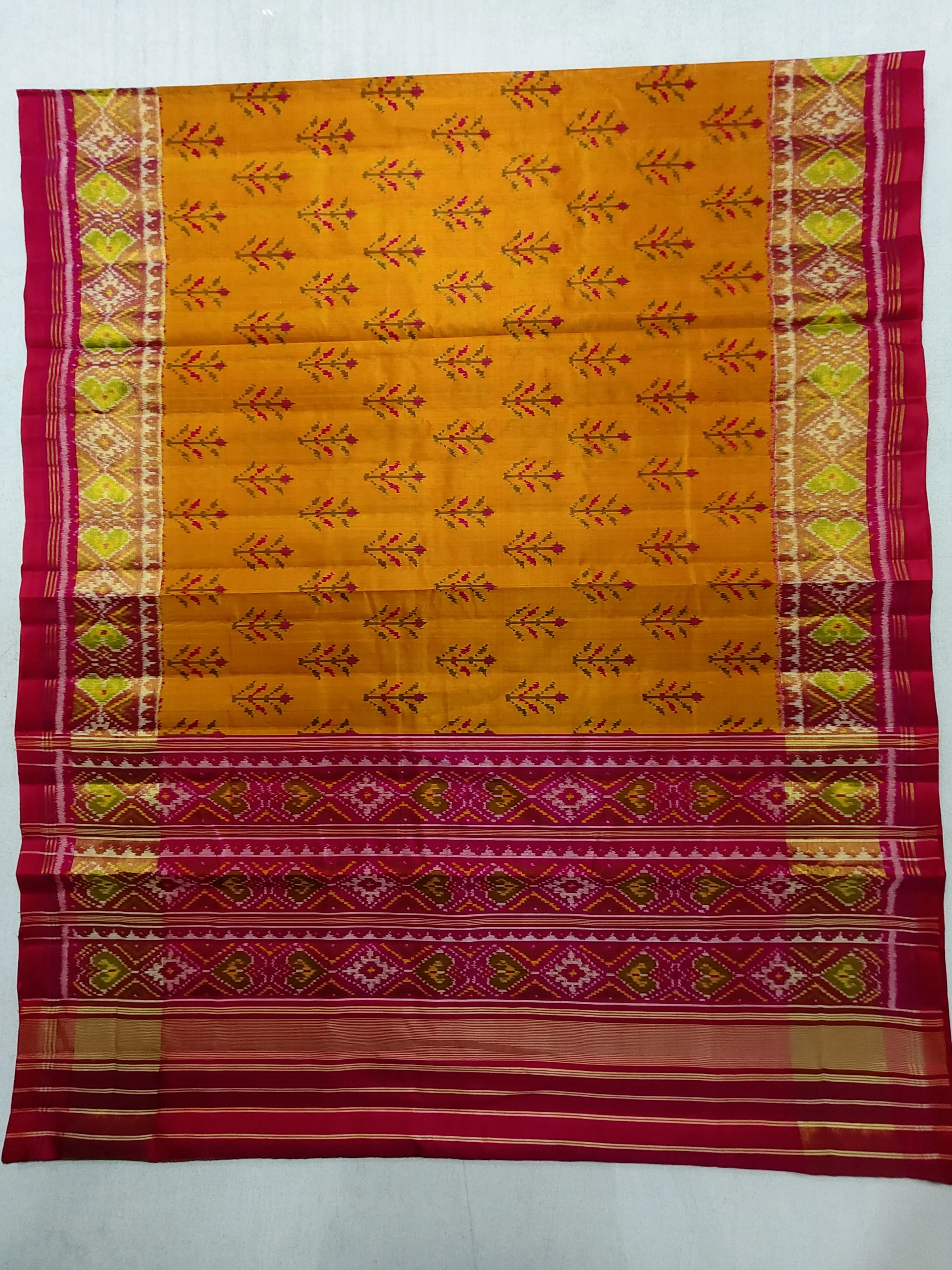 Pink Selari Border Mustard Jad Motifs Single Ikat Patola Saree