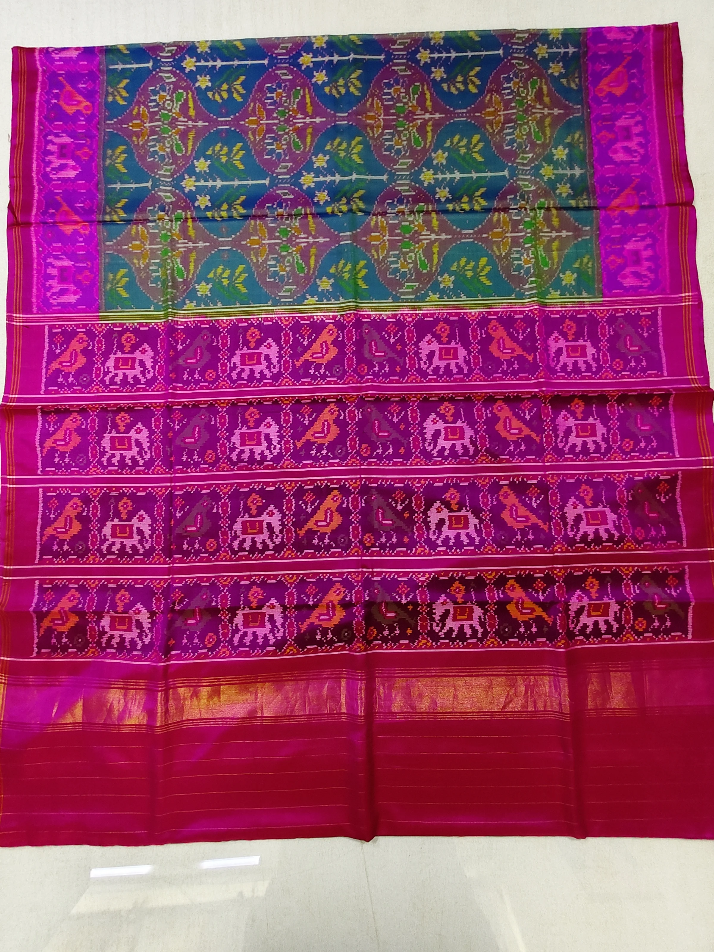 Pink Green Matku Hathi Popat Border Matku Designs Single Ikat Patola Saree with Blouse Piece (8 Ply Silk)