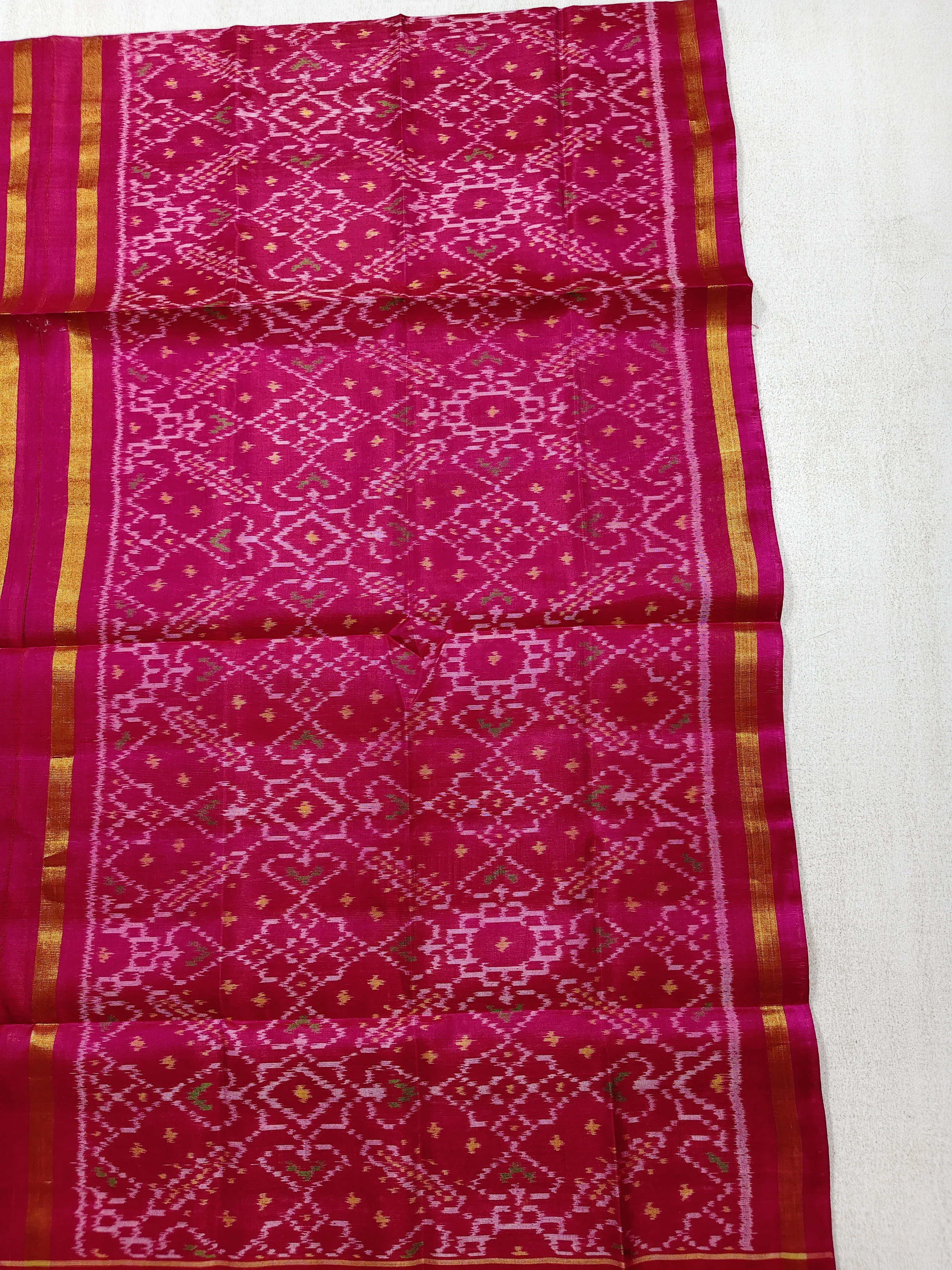 Gajari Manekchowk Single Ikat Silk Stole