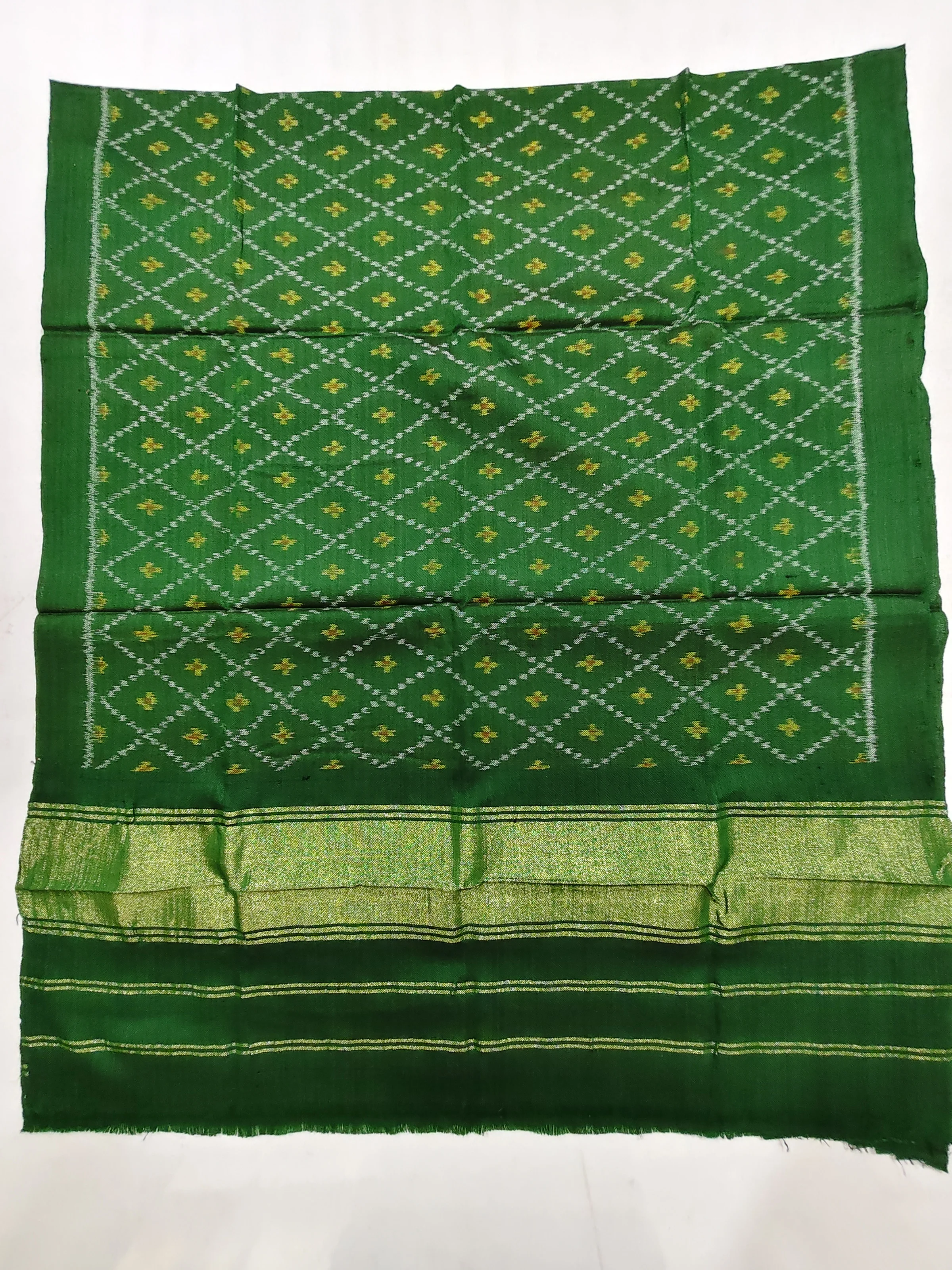 Green Daliya Bhat Motifs Woollen Shawl