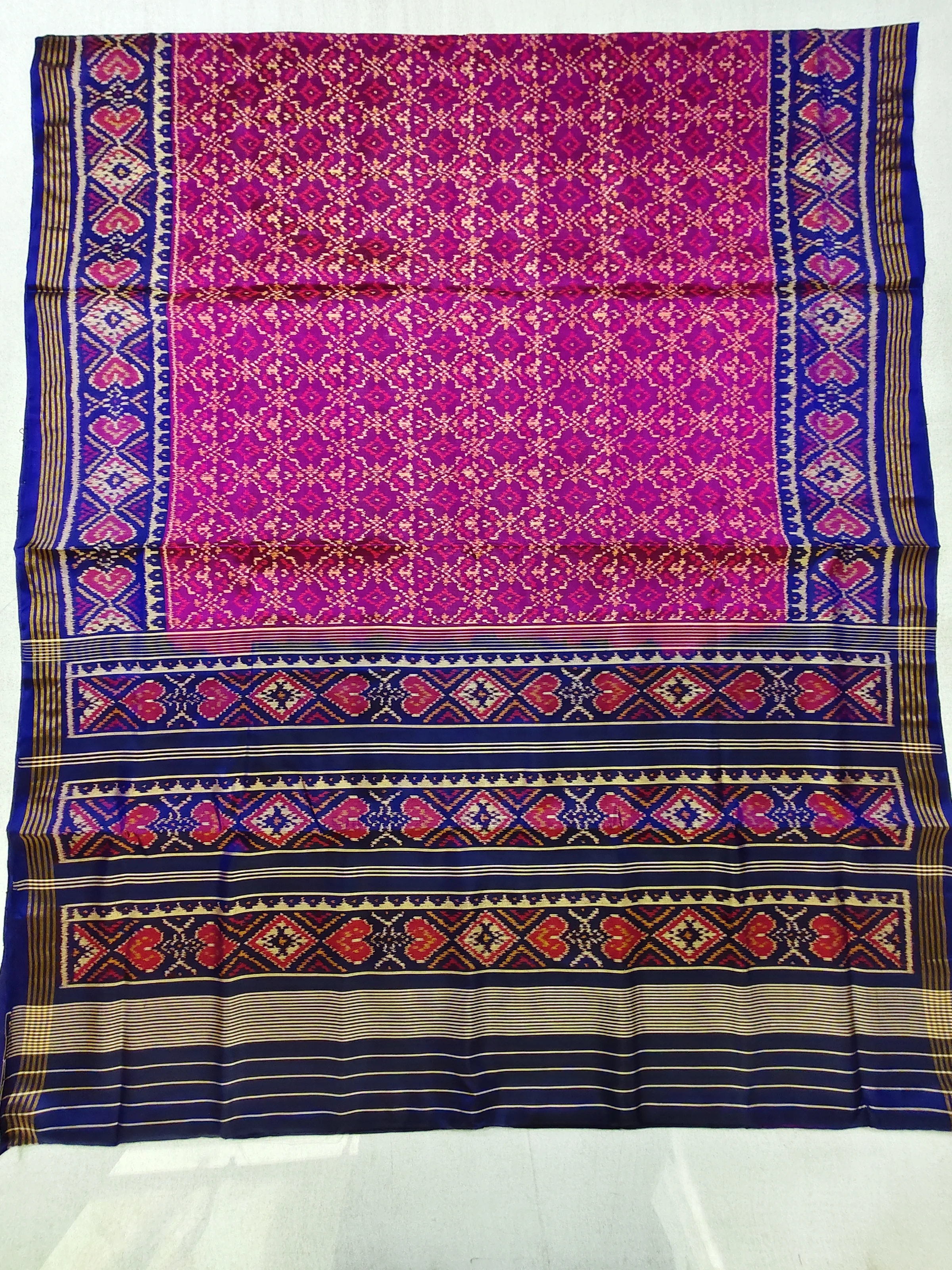 Blue Selari Border Purple Buttonful Bhat Motifs Single Ikat Patola Saree with Blouse Piece (6 Ply Silk)