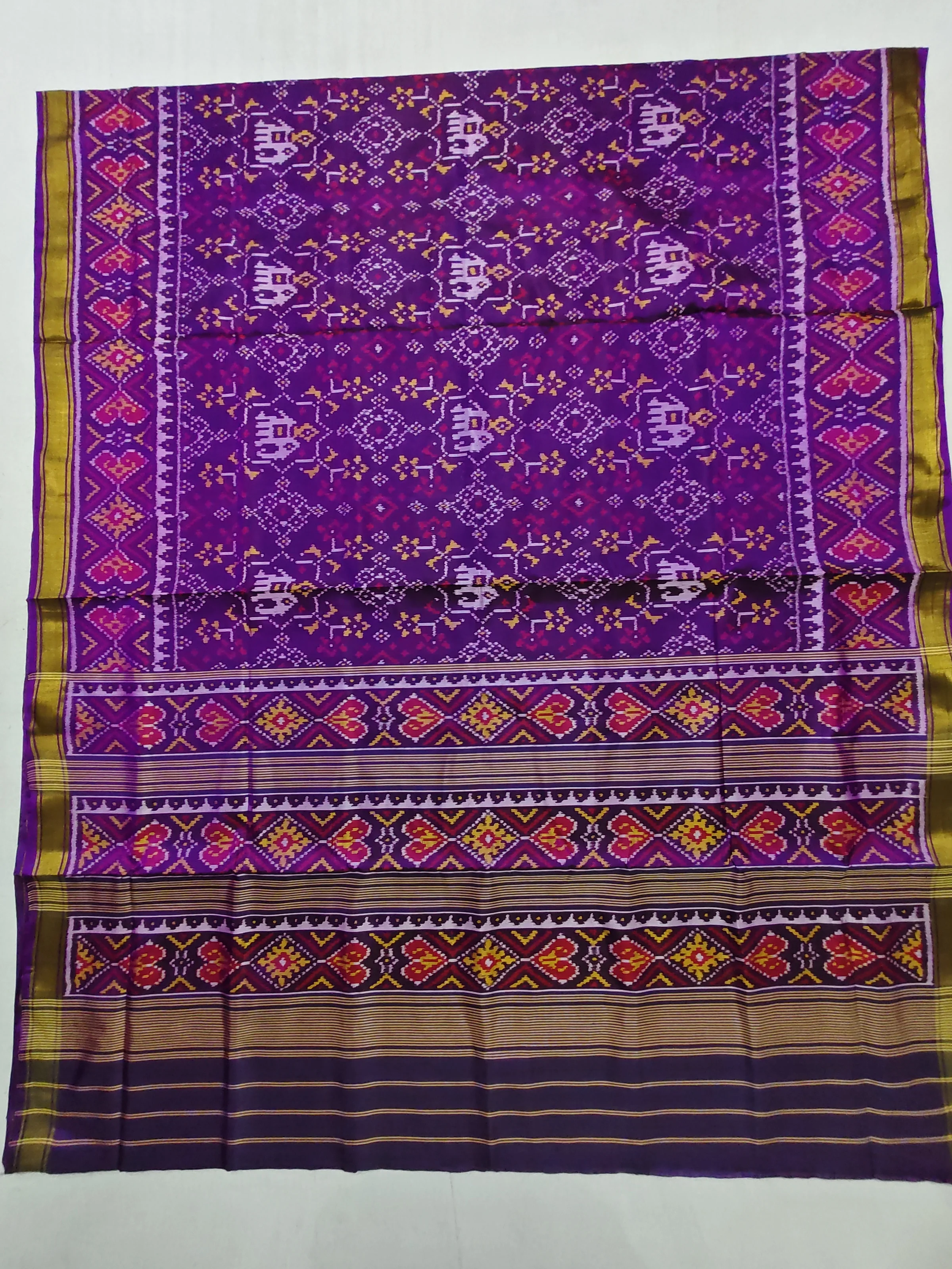 Purple Triful Border Navratan Elephant Motifs Single Ikat Patola Saree