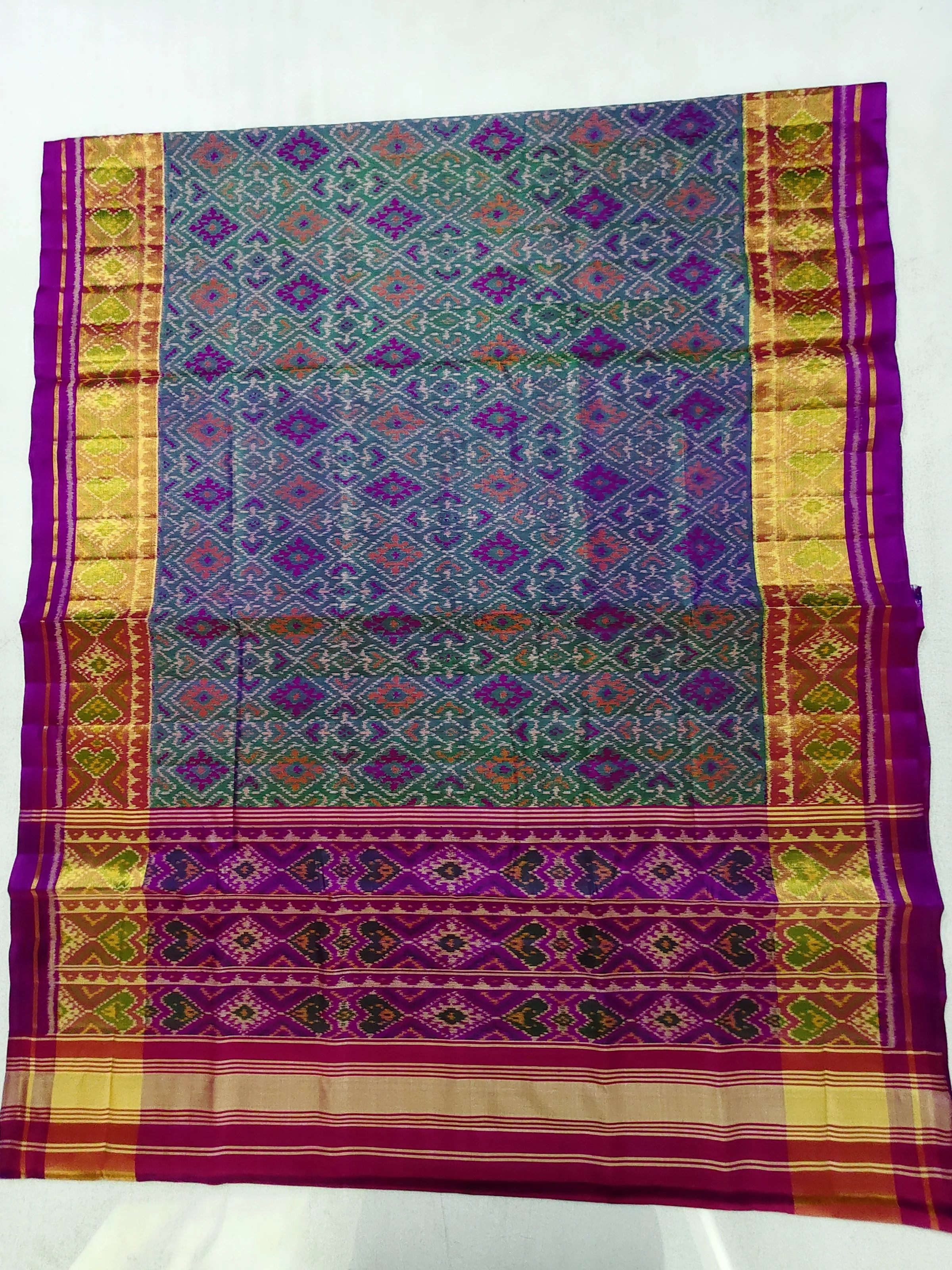 Pink Selari Border Greenish Variyali Chandabhat Motifs Single Ikat Patola Saree