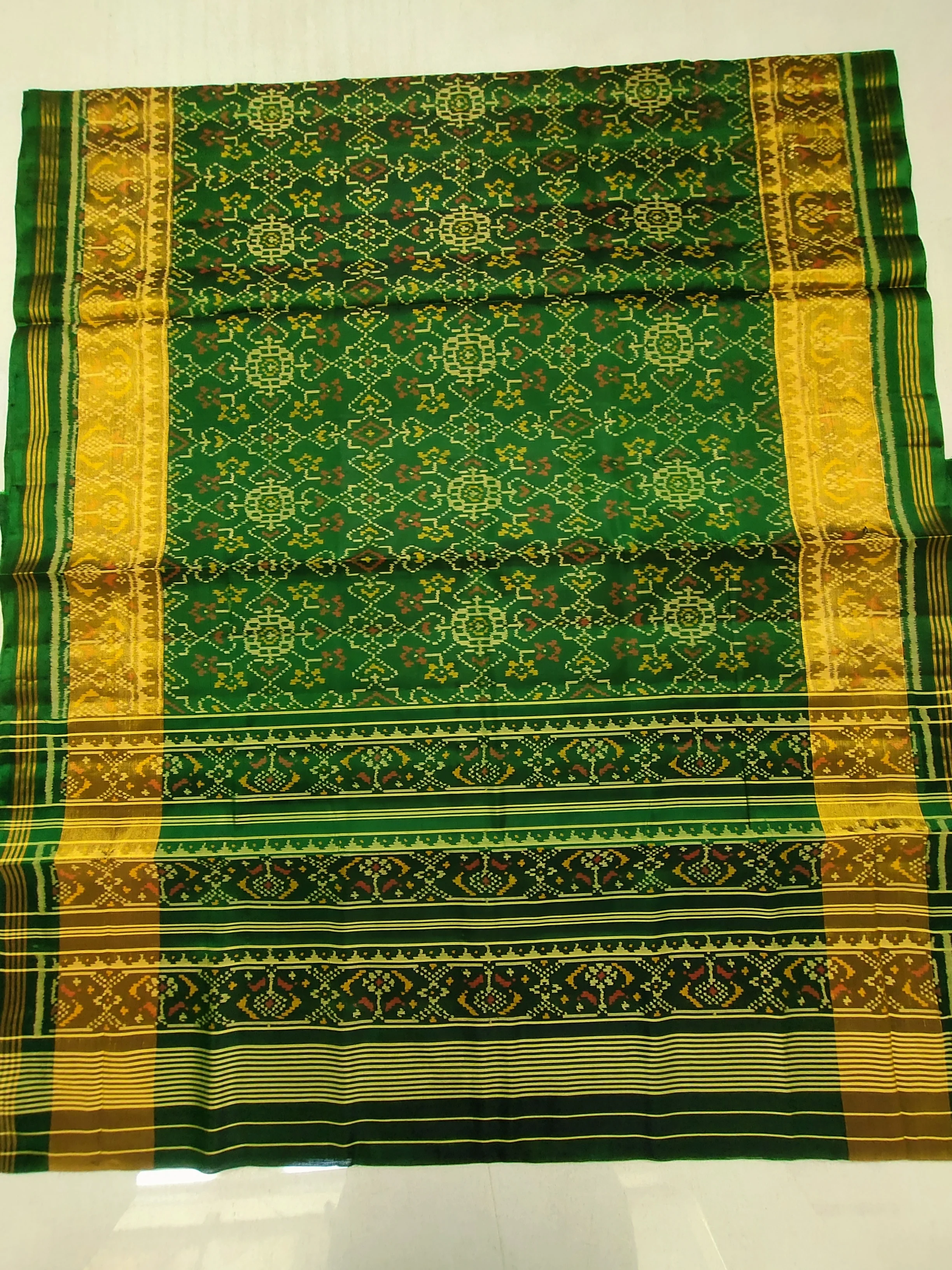 Green Navratan Manekchowk Single Ikat Patola Saree