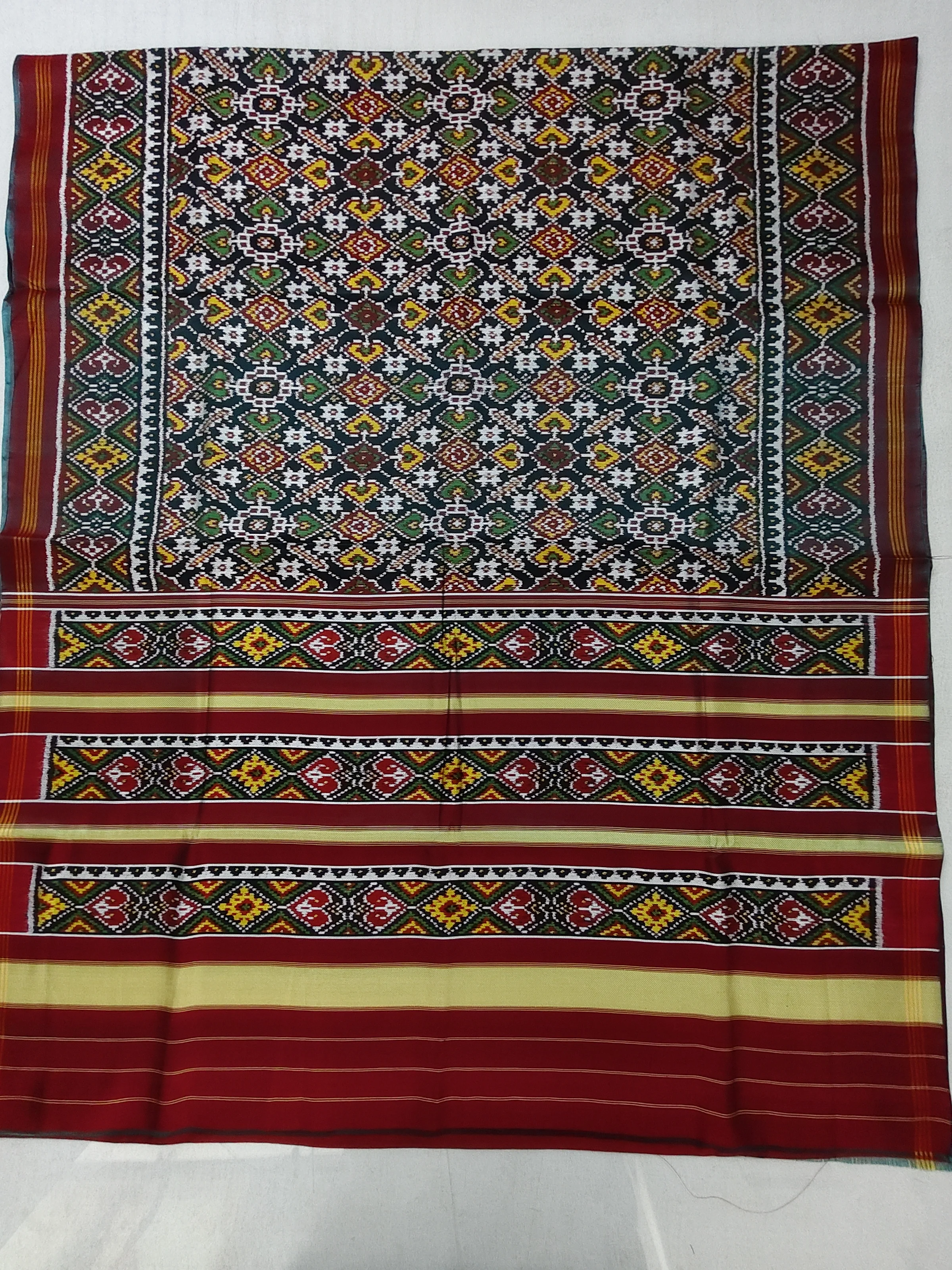 Selari Border Voragaji Manekchowk Motifs Twill Ikat Patola Saree