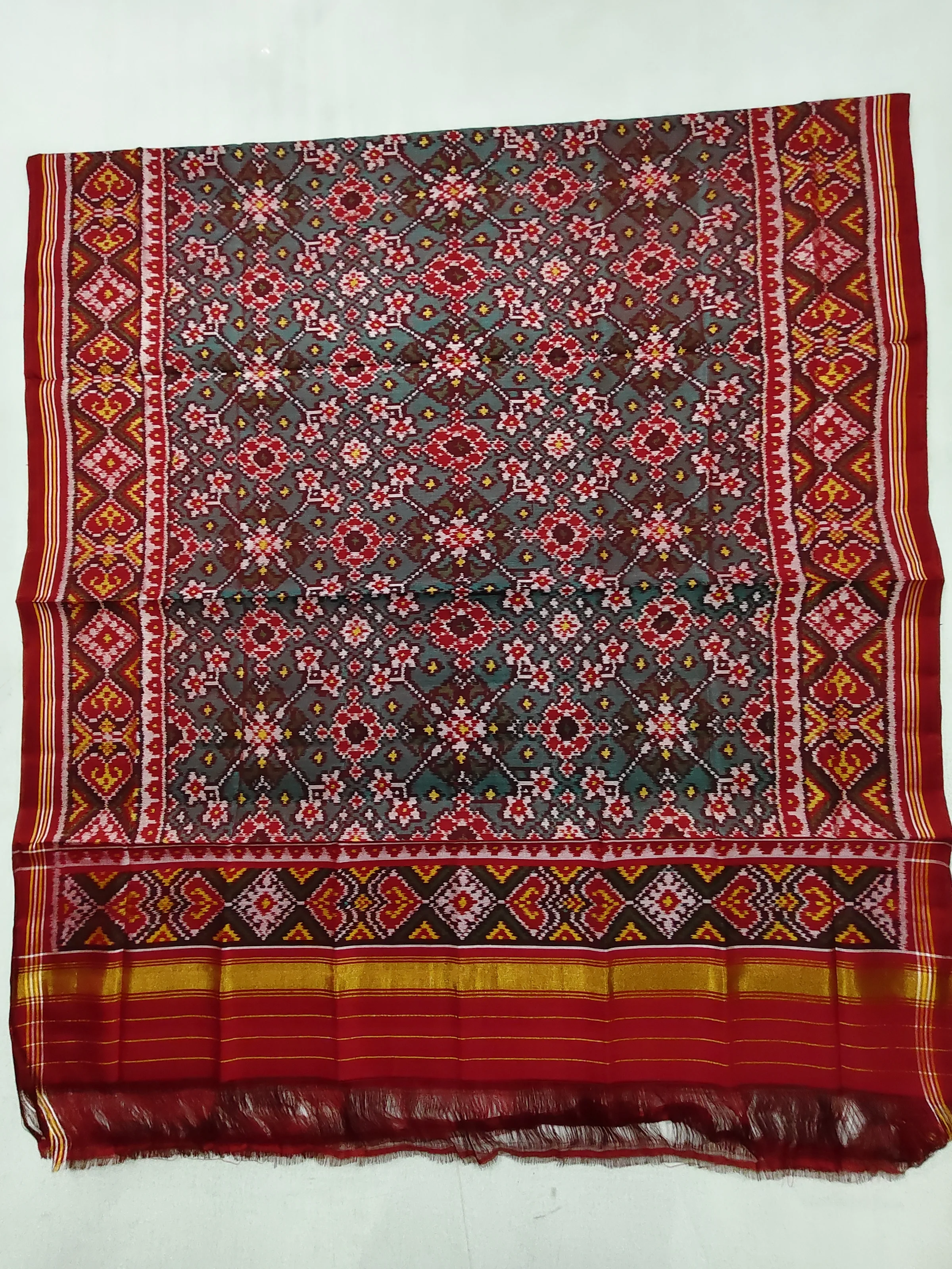 Red Selari Border Morpich Navratan Motifs Single Ikat Chaniya Choli Dupatta