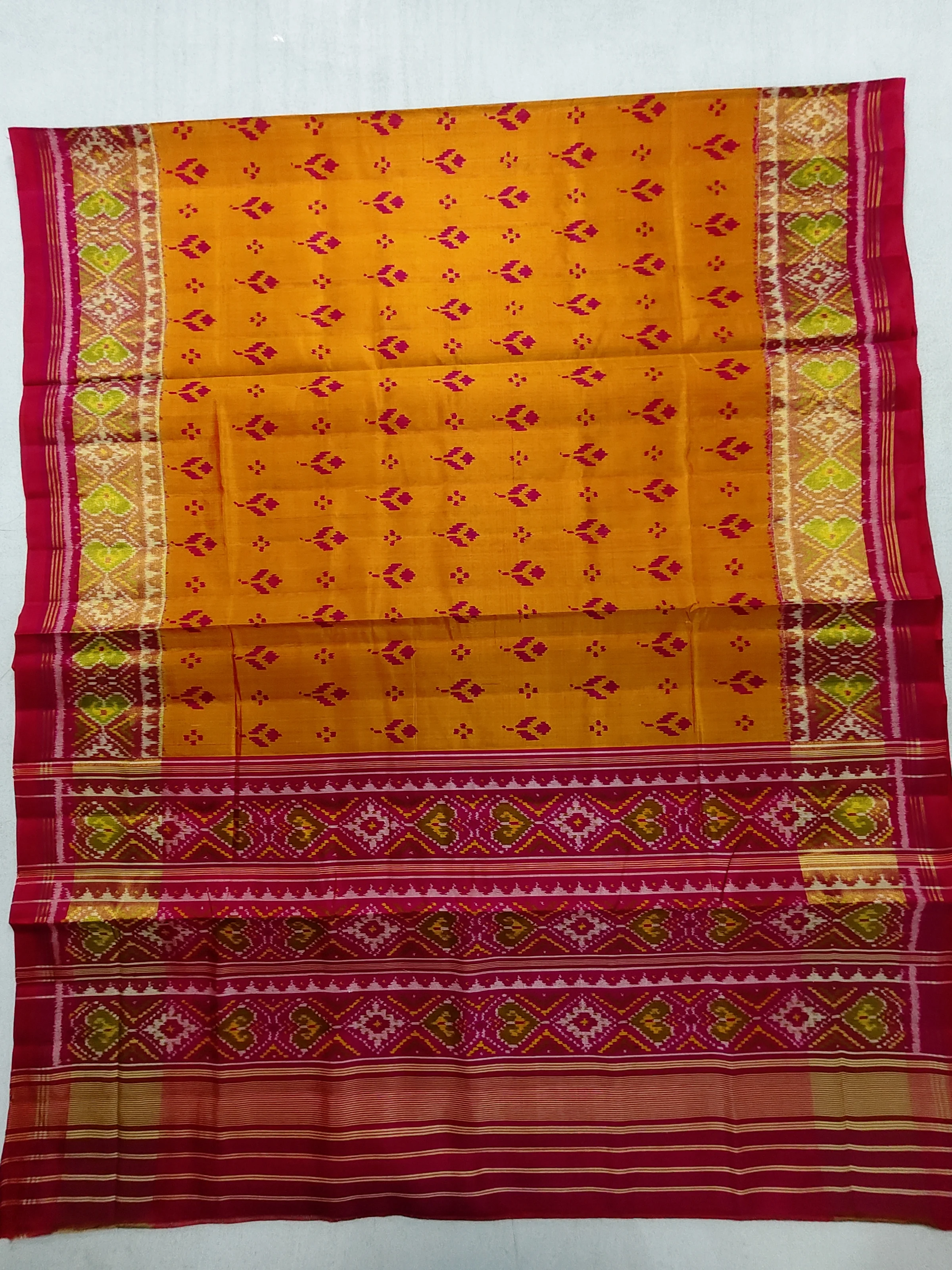 Pink Selari Border Mustard Small Jad Motifs Single Ikat Patola Saree