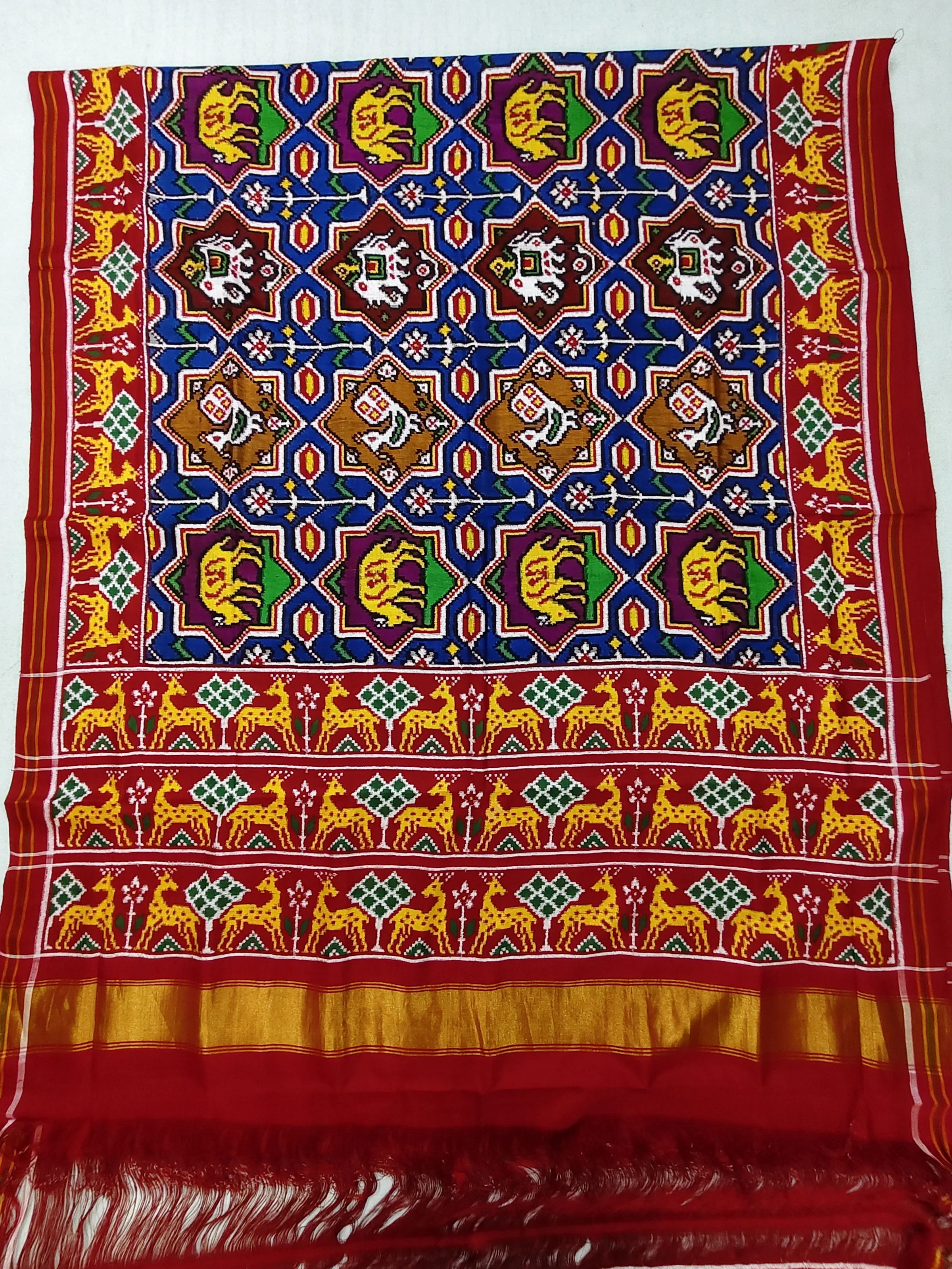 Multicolour Animal Motifs | Red Harniyu Border