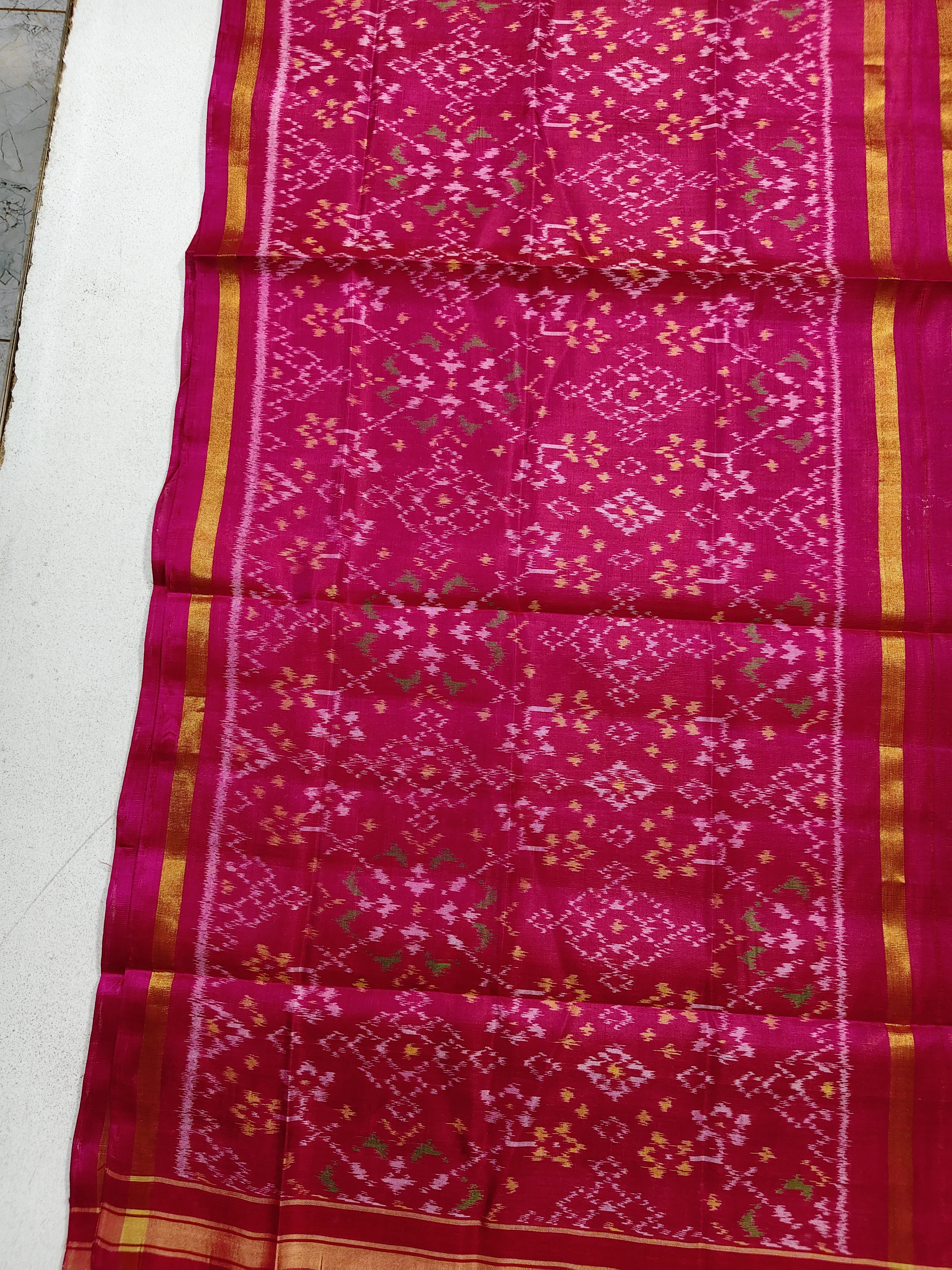 Gajari Navratan Single Ikat Silk Stole