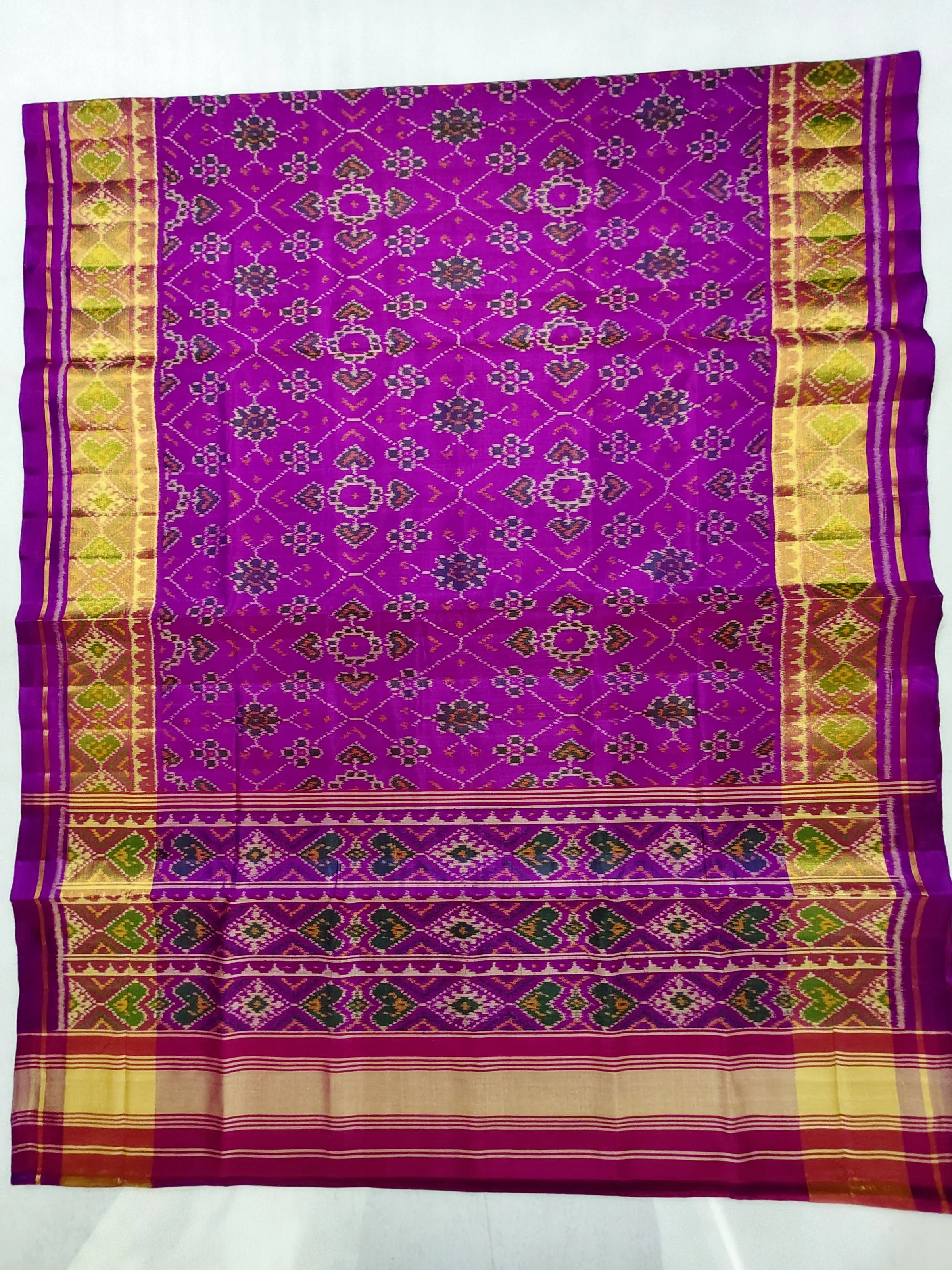 Pink Selari Border Navratan Manekchowk Fusion Motifs Single Ikat Patola Saree