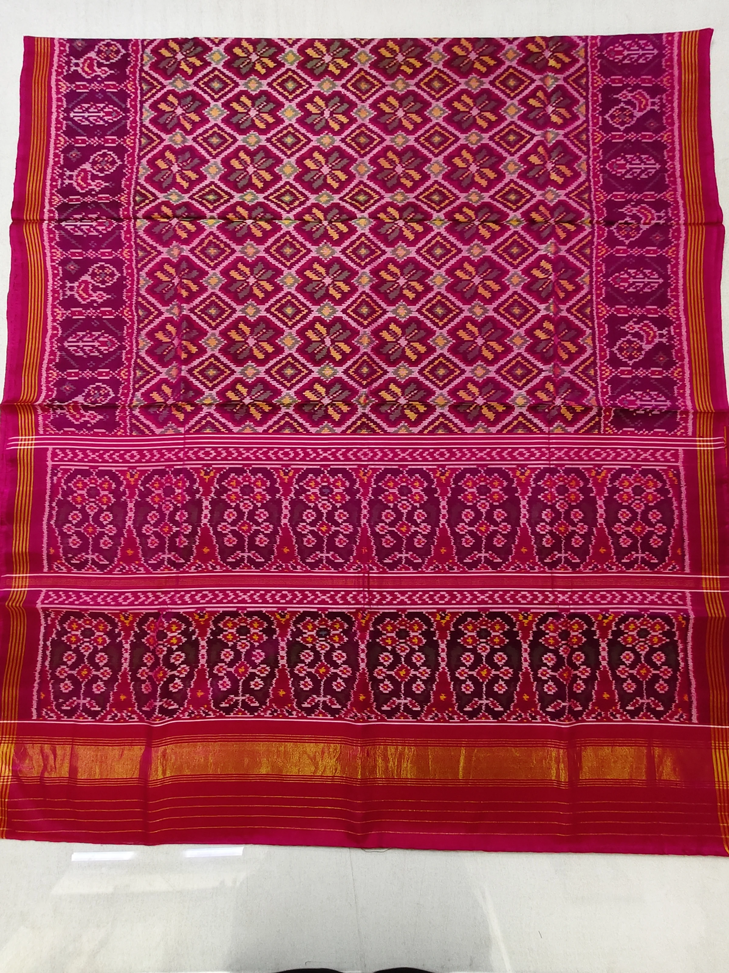 Pink Purple Mor Jad Border Tulsi Pallu Floral Motifs Single Ikat Patola Saree with Blouse Piece (8 Ply Silk)
