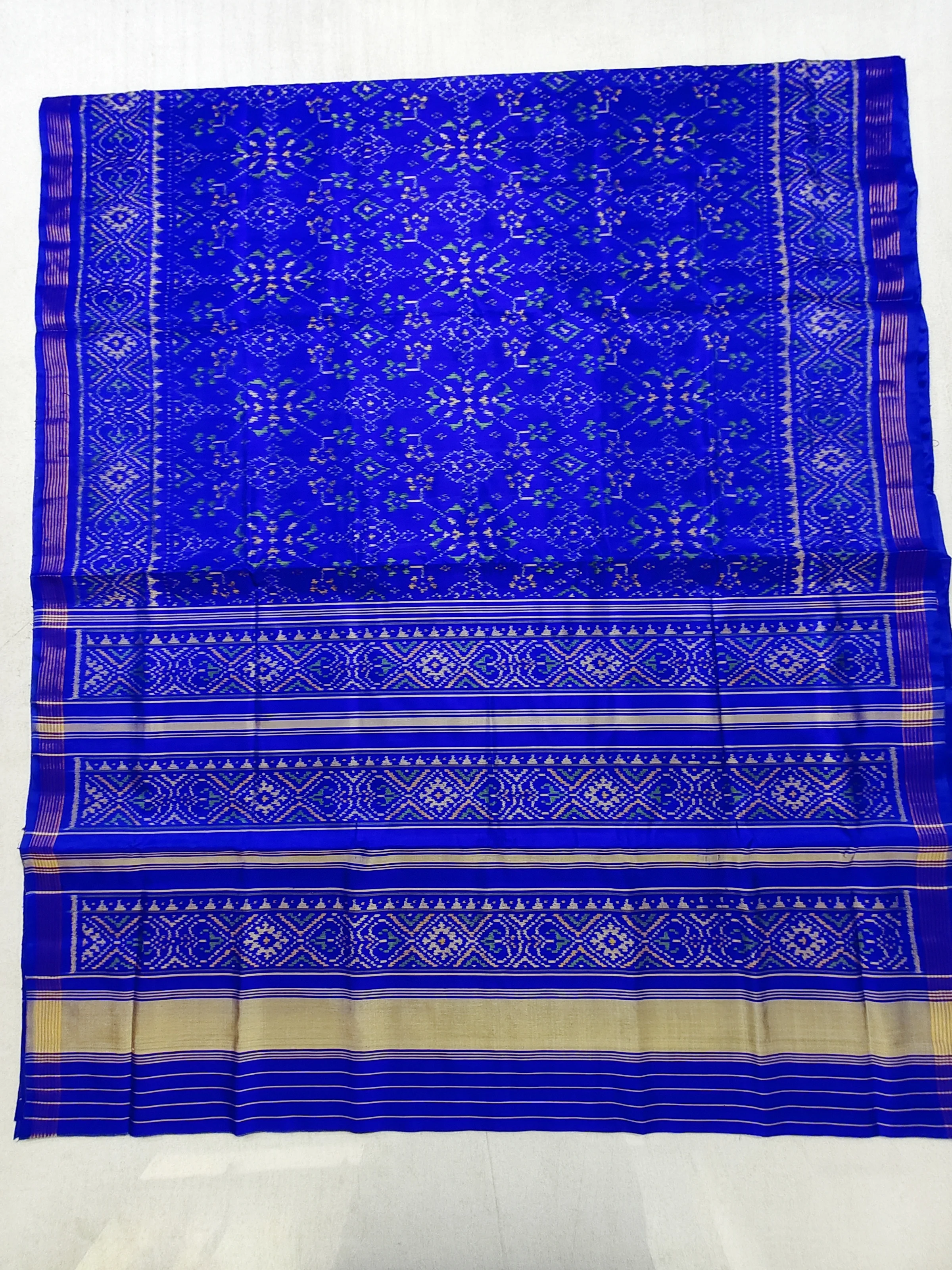 Royal Blue Selari Border Navratan Motifs Single Ikat Patola Saree 6 Ply Silk